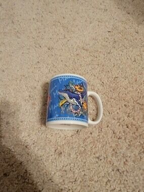 Hilo Hattie Hawaii Mug, 2002 Whale Coffee Cup The Island Heritage Store.